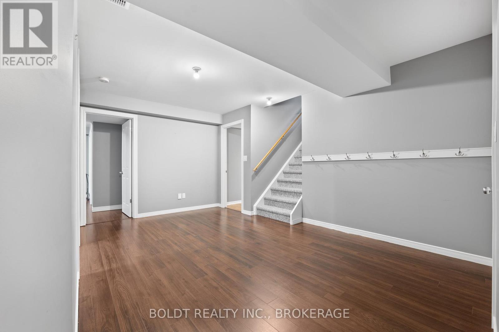39 Bellevue Court, Welland, Ontario  L3C 7M1 - Photo 29 - X12334048