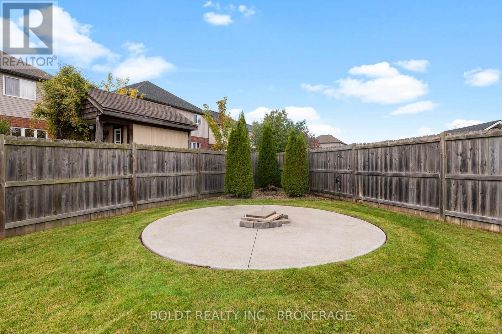 39 Bellevue Court, Welland, Ontario  L3C 7M1 - Photo 38 - X12334048