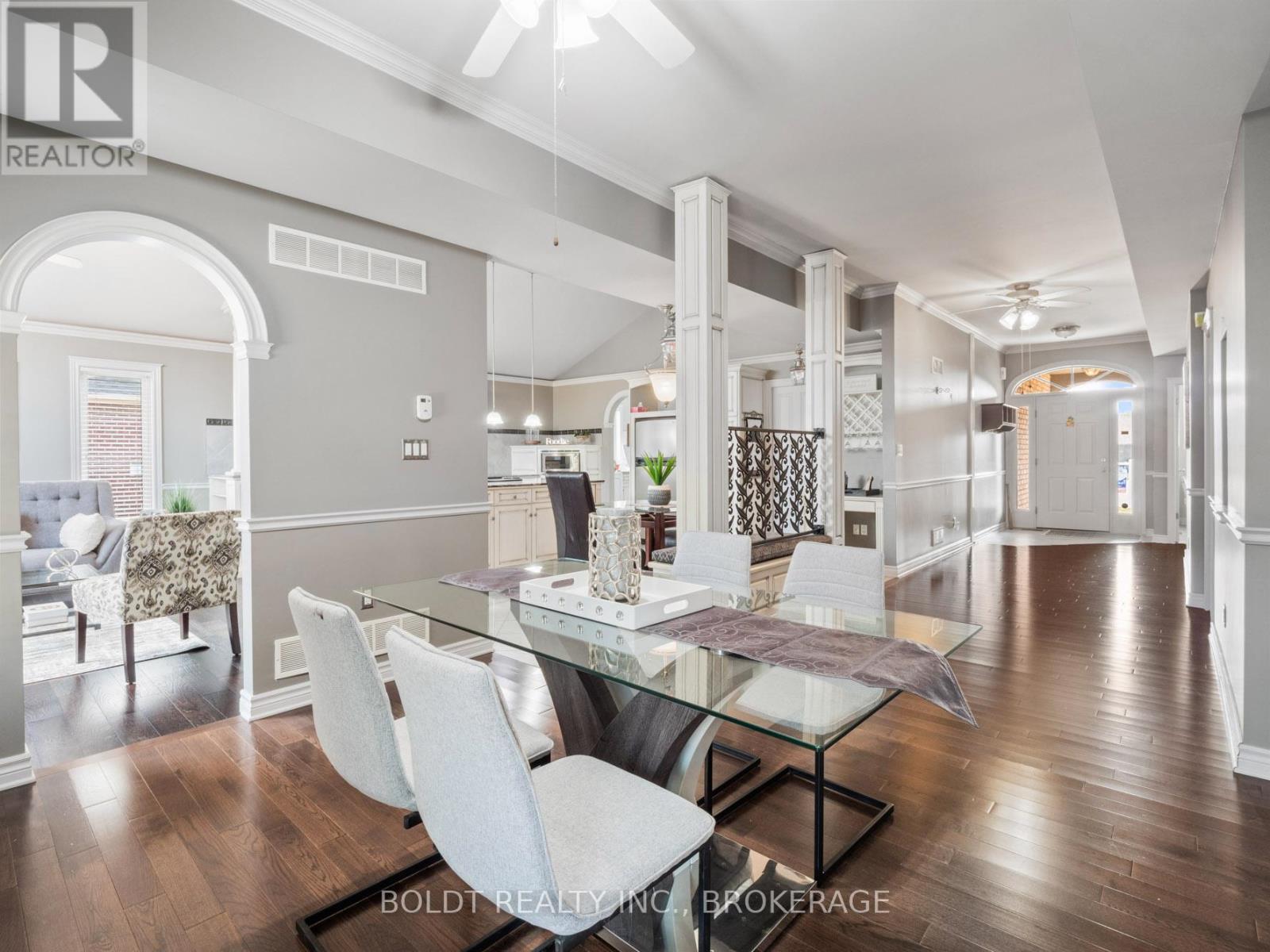 39 Bellevue Court, Welland, Ontario  L3C 7M1 - Photo 8 - X12334048