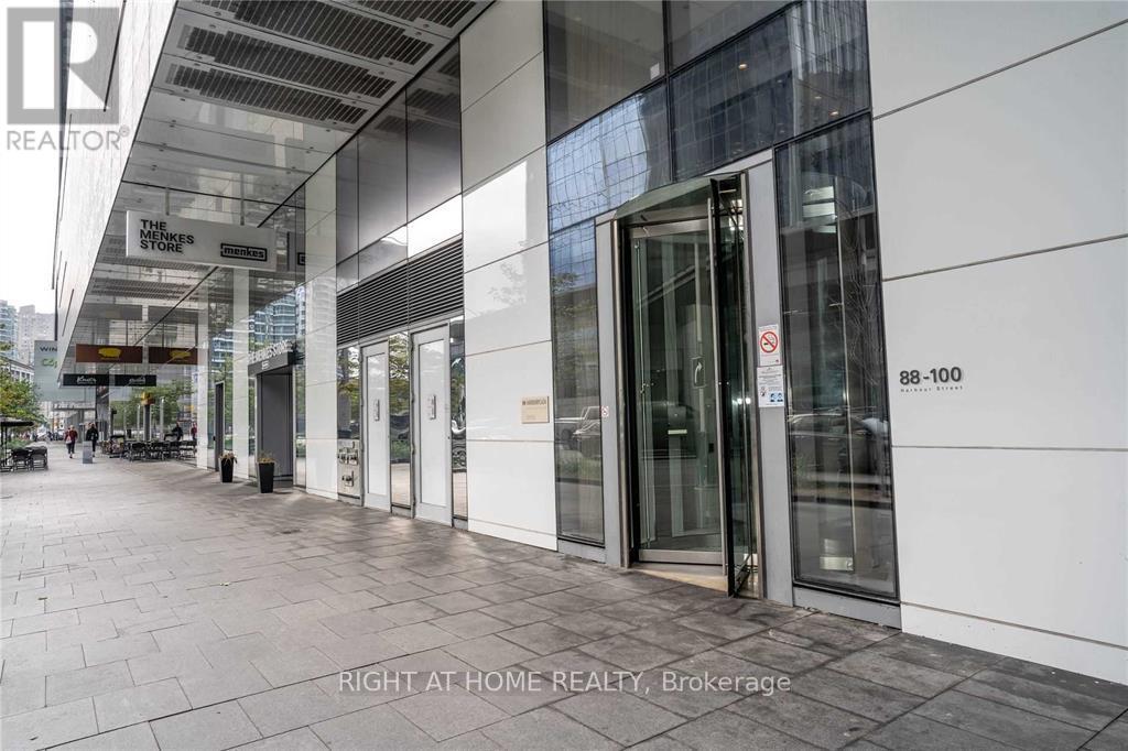 6407 - 100 Harbour Street, Toronto, Ontario M5J 2T5 - Photo 11 - C12402971