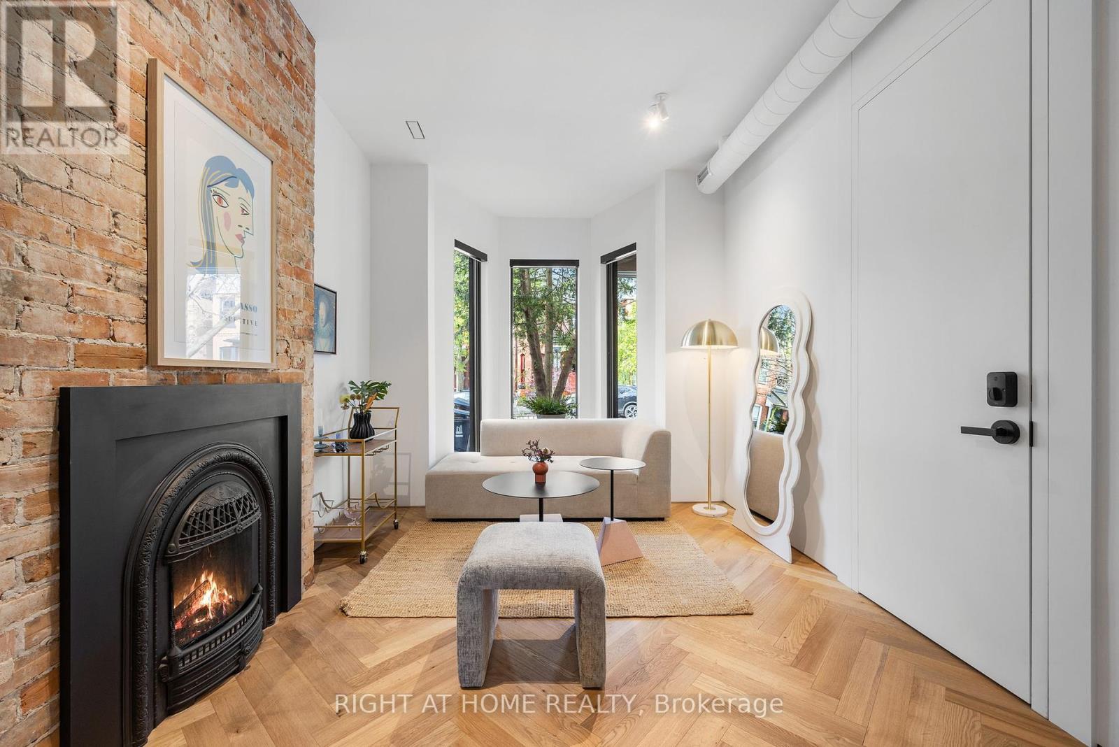 259 Lisgar Street, Toronto, Ontario  M6J 3G8 - Photo 30 - C12402998