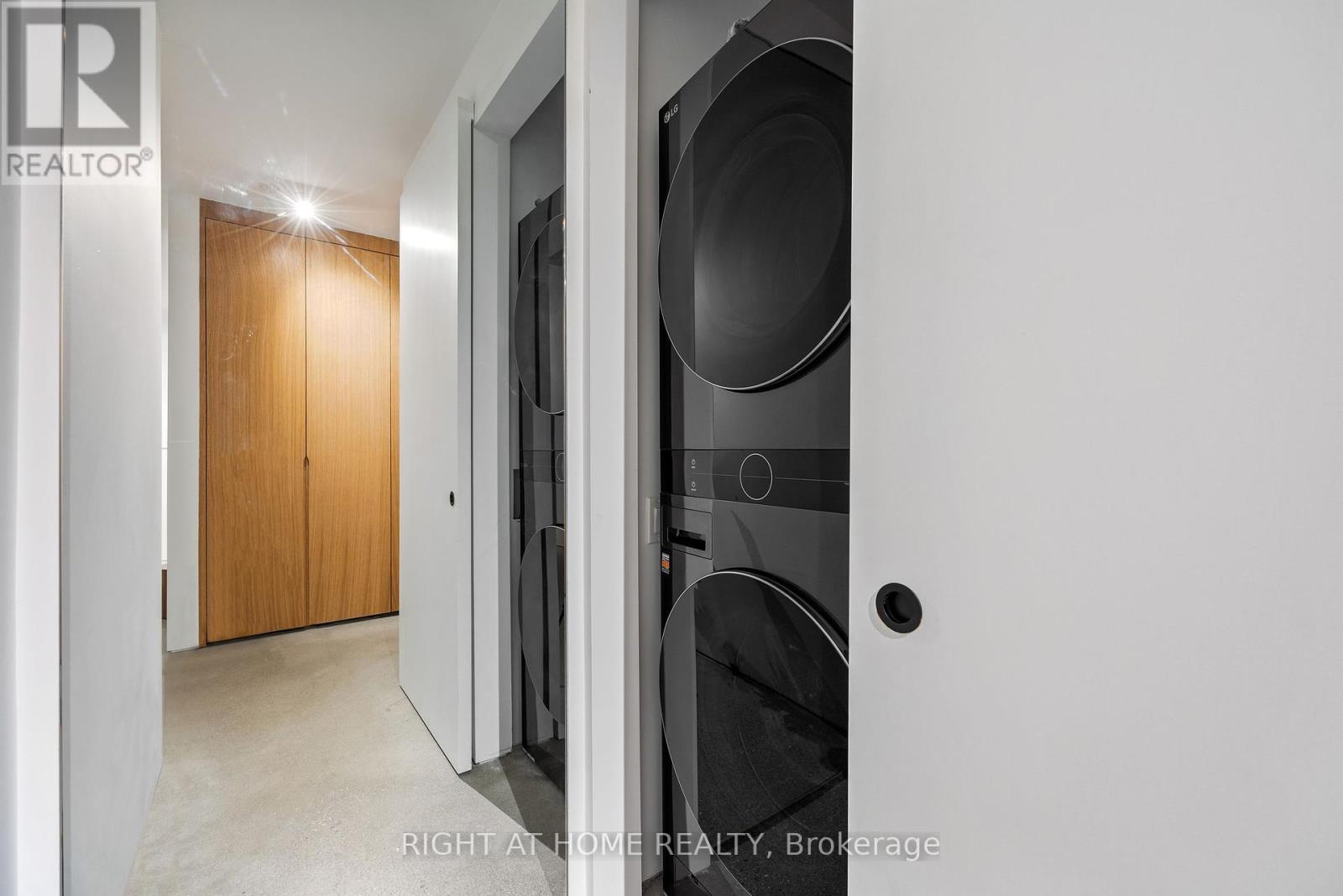 259 Lisgar Street, Toronto, Ontario  M6J 3G8 - Photo 44 - C12402998