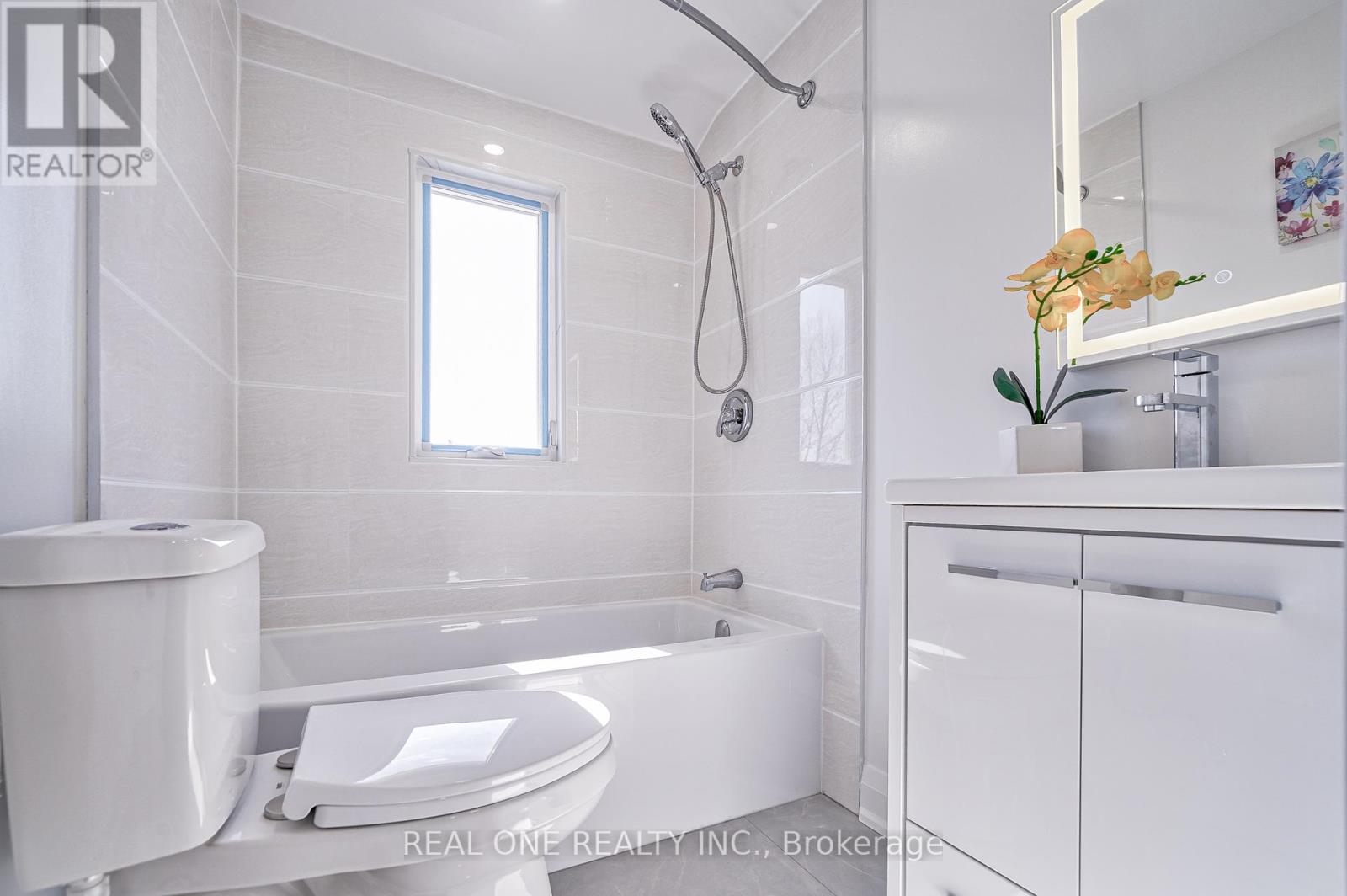 157 Glenholme Avenue, Toronto, Ontario  M6E 3C5 - Photo 28 - C12403015