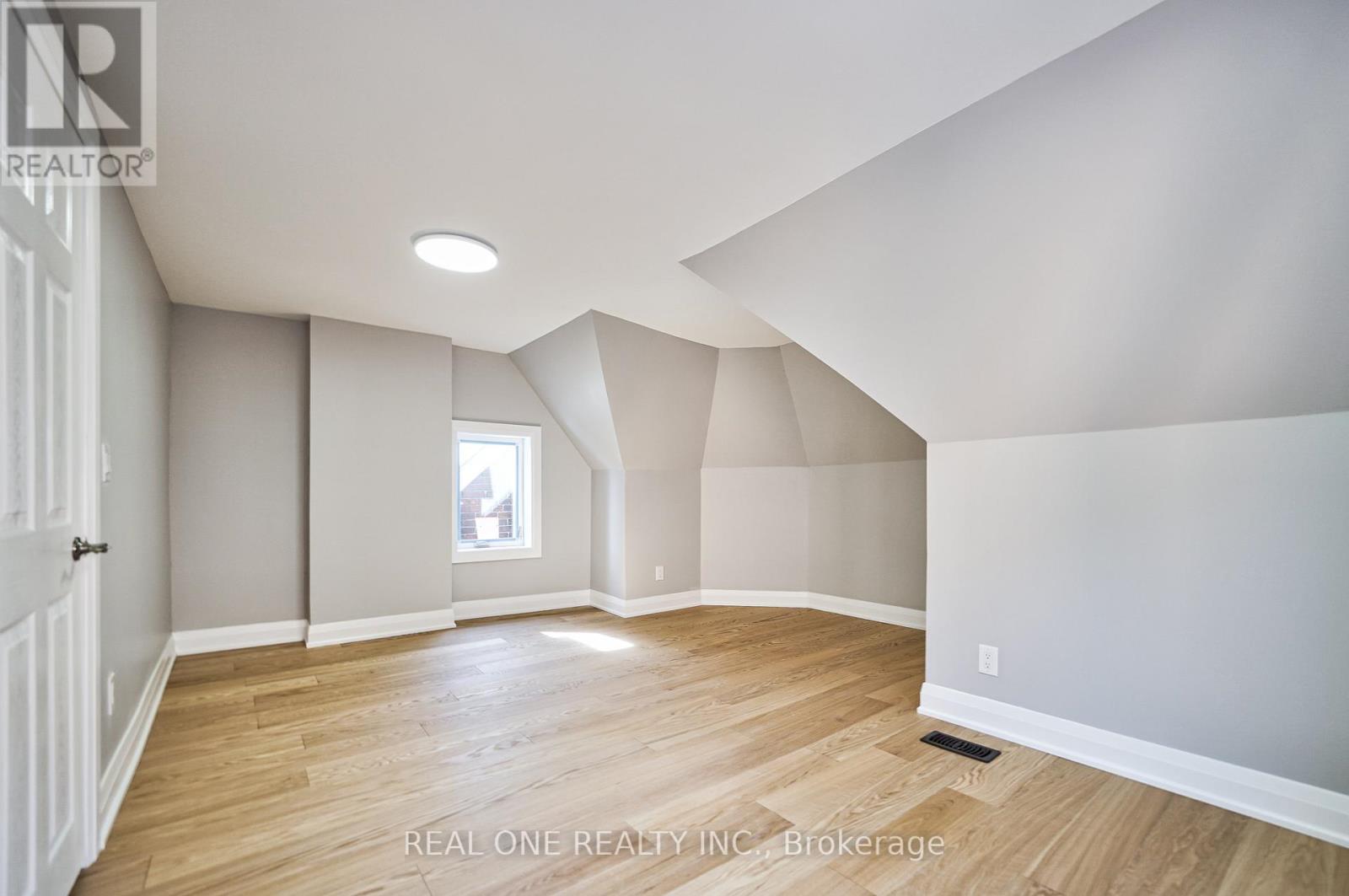 157 Glenholme Avenue, Toronto, Ontario  M6E 3C5 - Photo 32 - C12403015