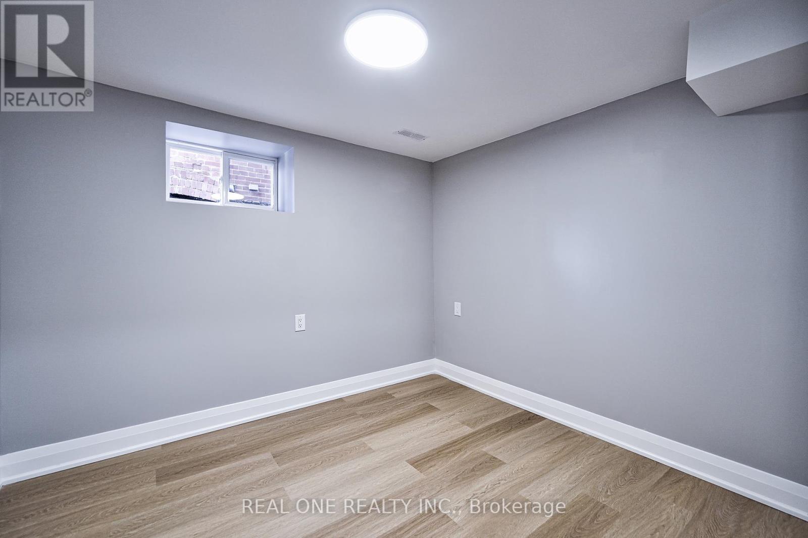 157 Glenholme Avenue, Toronto, Ontario  M6E 3C5 - Photo 37 - C12403015