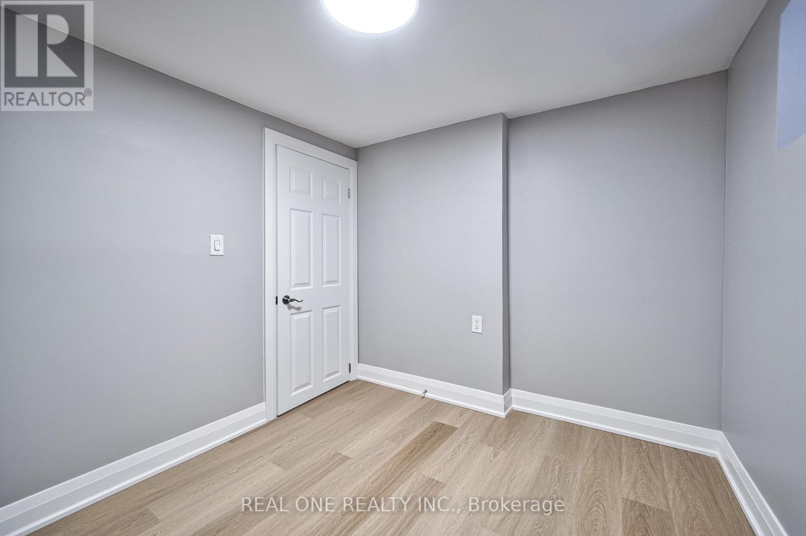 157 Glenholme Avenue, Toronto, Ontario  M6E 3C5 - Photo 38 - C12403015