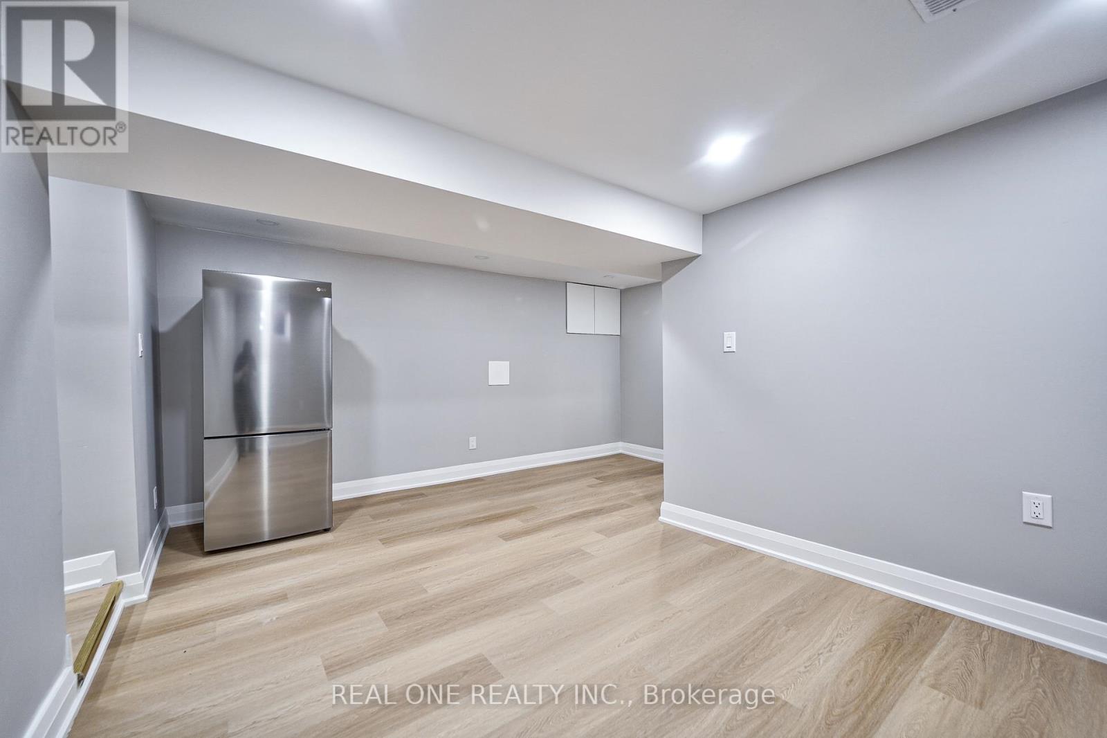157 Glenholme Avenue, Toronto, Ontario  M6E 3C5 - Photo 42 - C12403015