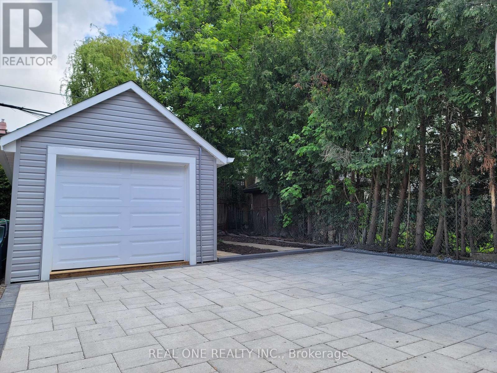 157 Glenholme Avenue, Toronto, Ontario  M6E 3C5 - Photo 45 - C12403015