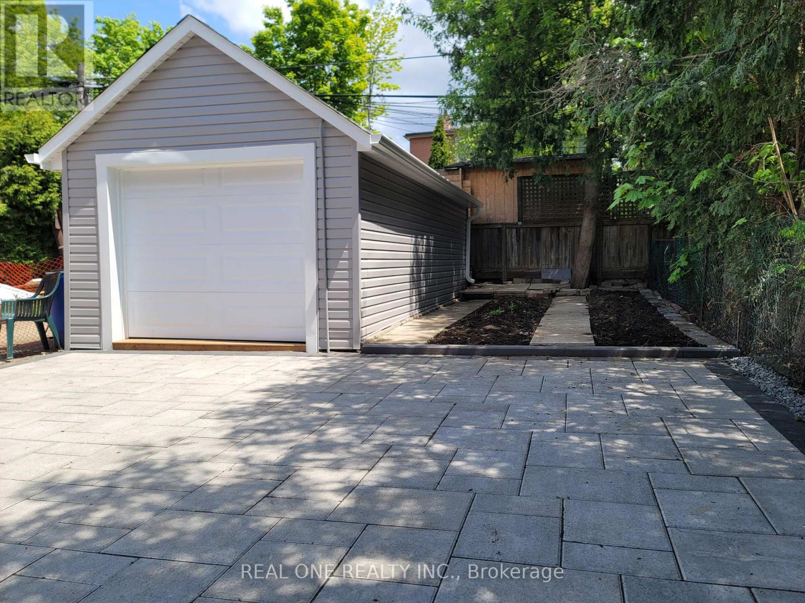 157 Glenholme Avenue, Toronto, Ontario  M6E 3C5 - Photo 46 - C12403015