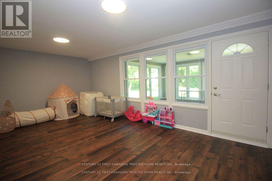 133 Deer Park Circle W, London North, Ontario  N6H 3B9 - Photo 28 - X12373801