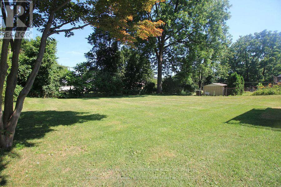 133 Deer Park Circle W, London North, Ontario  N6H 3B9 - Photo 45 - X12373801