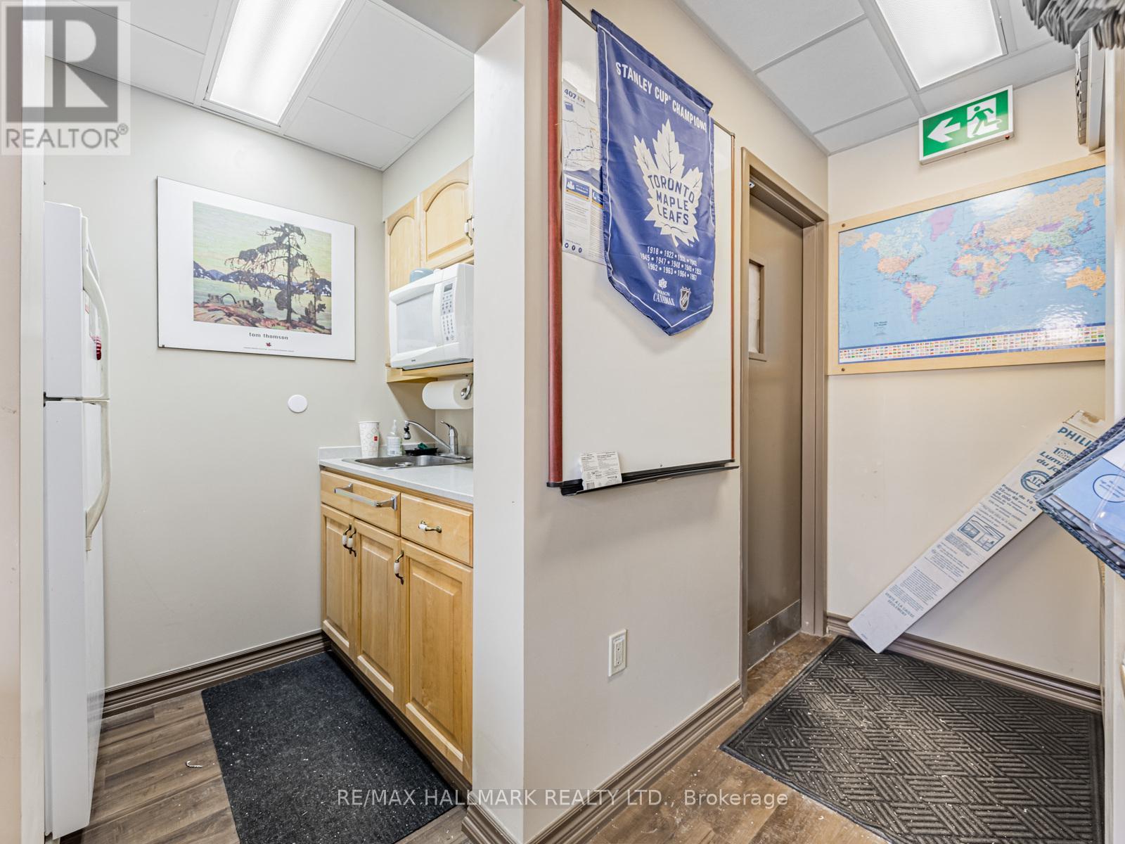 5014 Old Brock Road, Pickering, Ontario  L1Y 1B3 - Photo 10 - E12403038