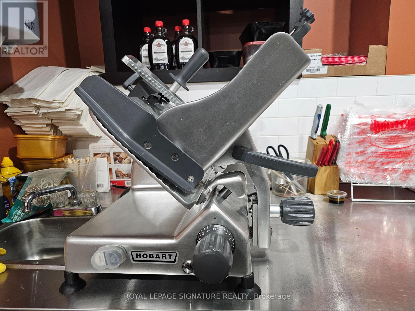 158 Fallingbrook Road, Toronto, Ontario  M1N 1N3 - Photo 8 - E12403040