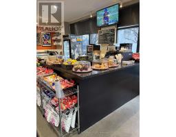 158 FALLINGBROOK ROAD, Toronto, Ontario