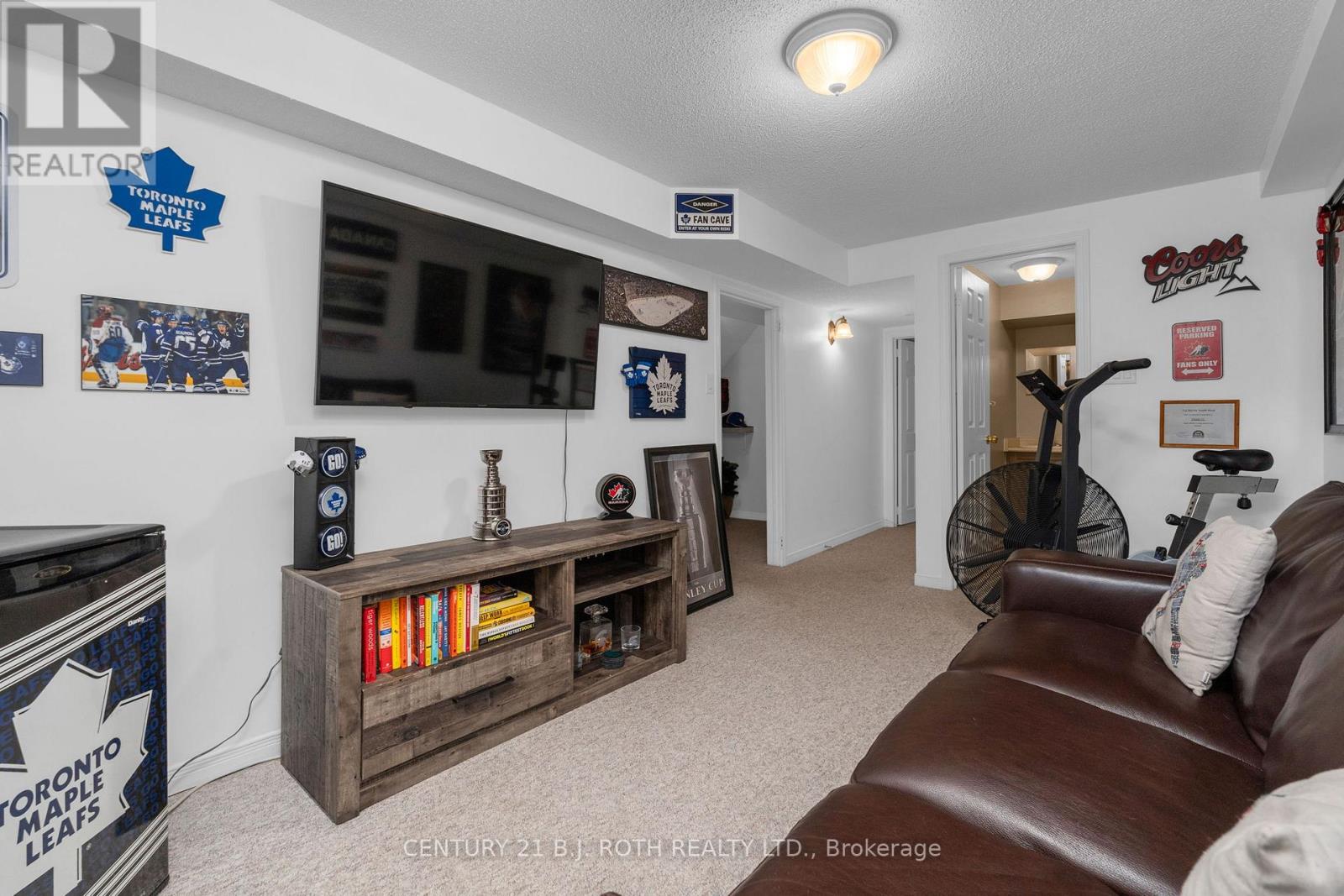 35 Mccann Lane, Essa, Ontario  L0M 1B4 - Photo 19 - N12403003