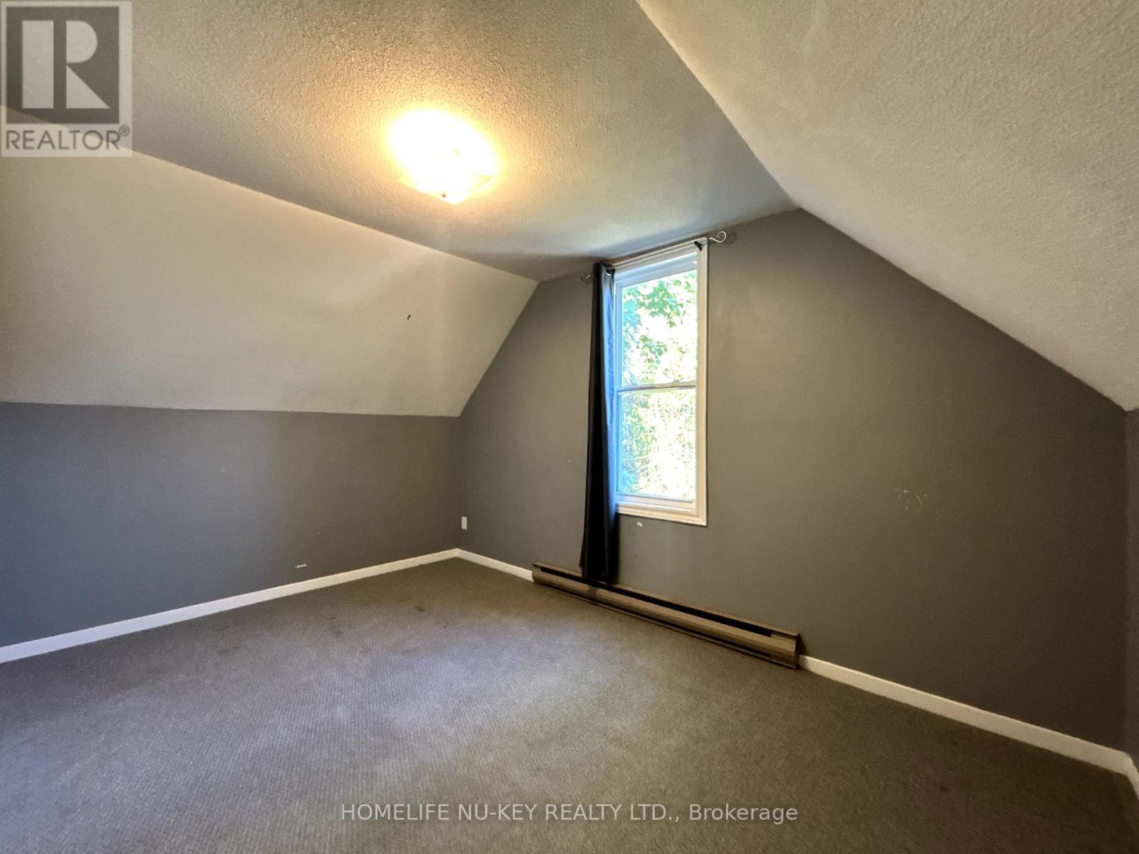 246 Mary Street, Orillia, Ontario  L3V 3E6 - Photo 19 - S12403017