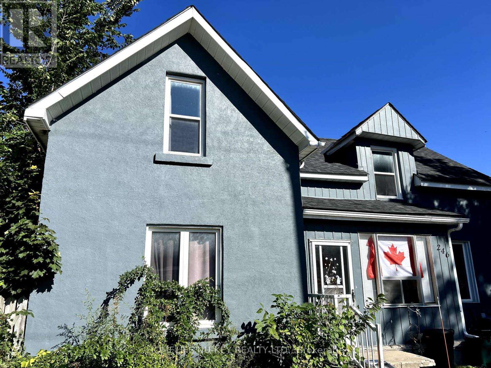 246 Mary Street, Orillia, Ontario  L3V 3E6 - Photo 2 - S12403017