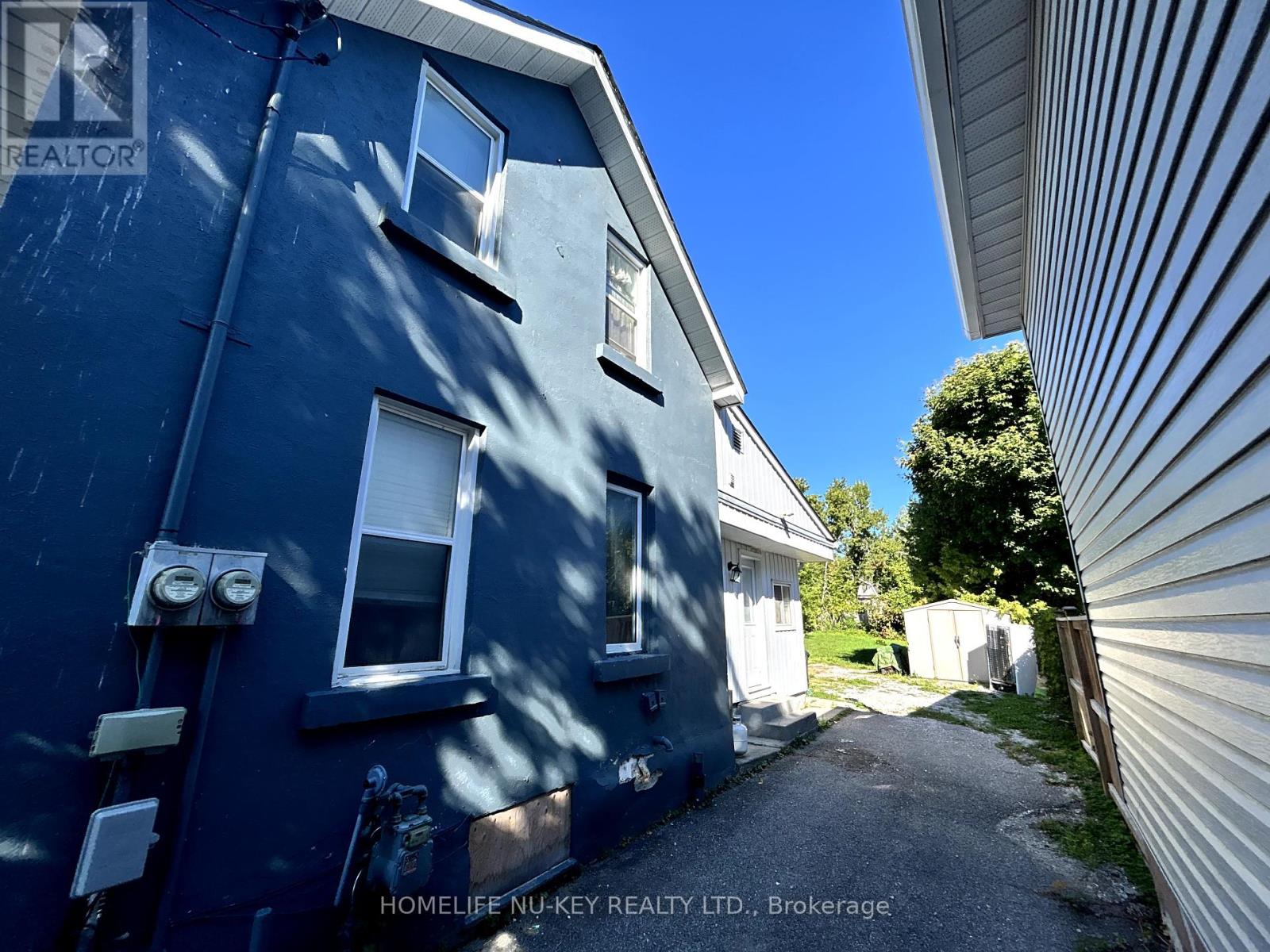 246 Mary Street, Orillia, Ontario  L3V 3E6 - Photo 3 - S12403017