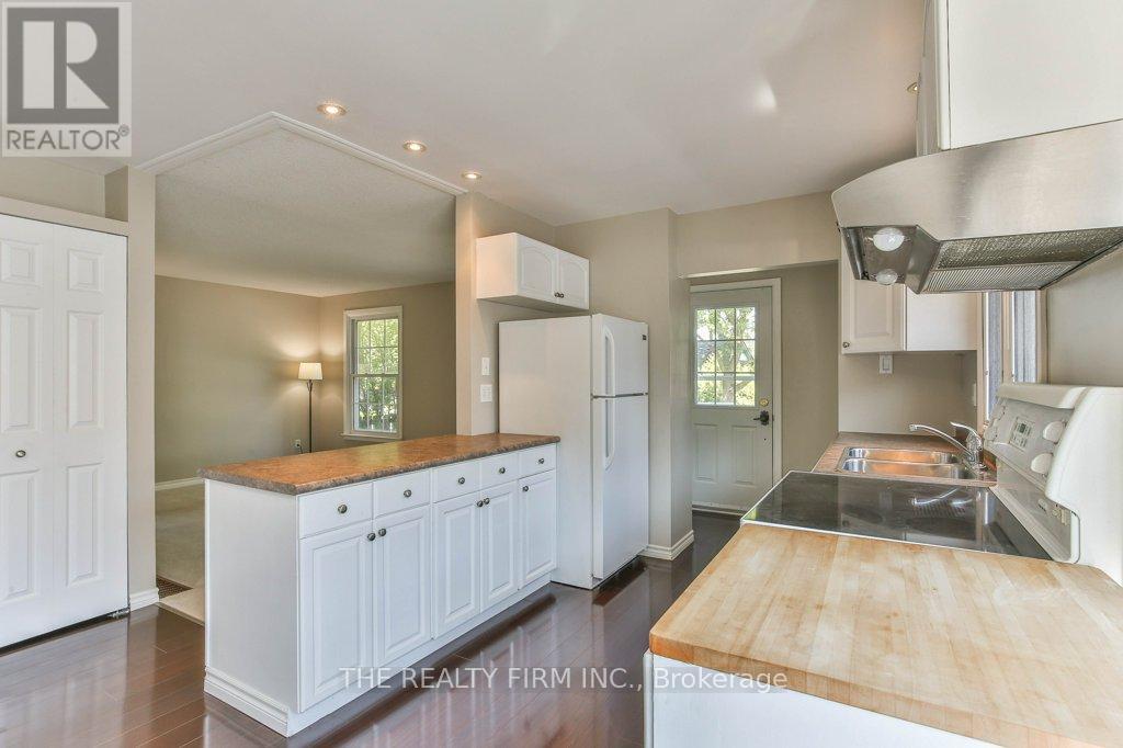 56 Toulon Crescent, London East, Ontario  N5V 1J5 - Photo 15 - X12403065