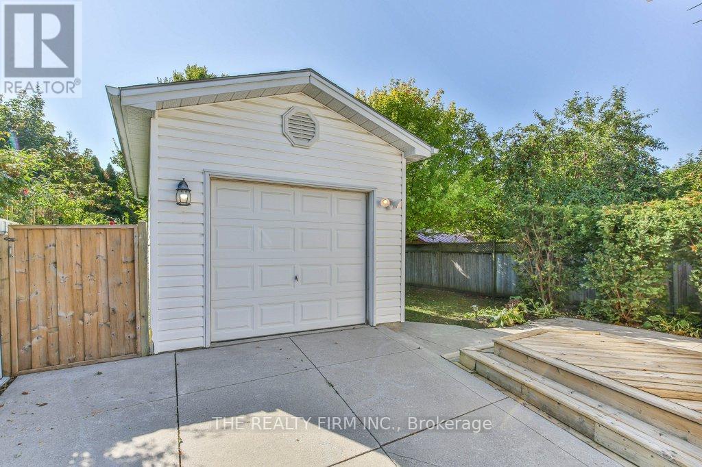 56 Toulon Crescent, London East, Ontario  N5V 1J5 - Photo 40 - X12403065
