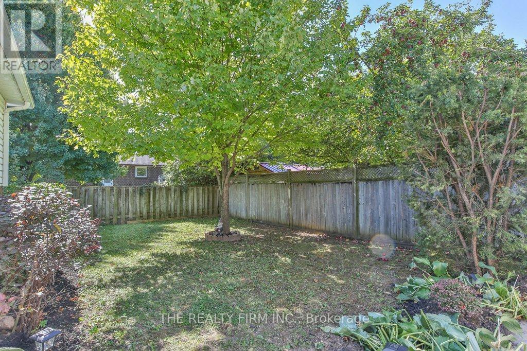 56 Toulon Crescent, London East, Ontario  N5V 1J5 - Photo 43 - X12403065