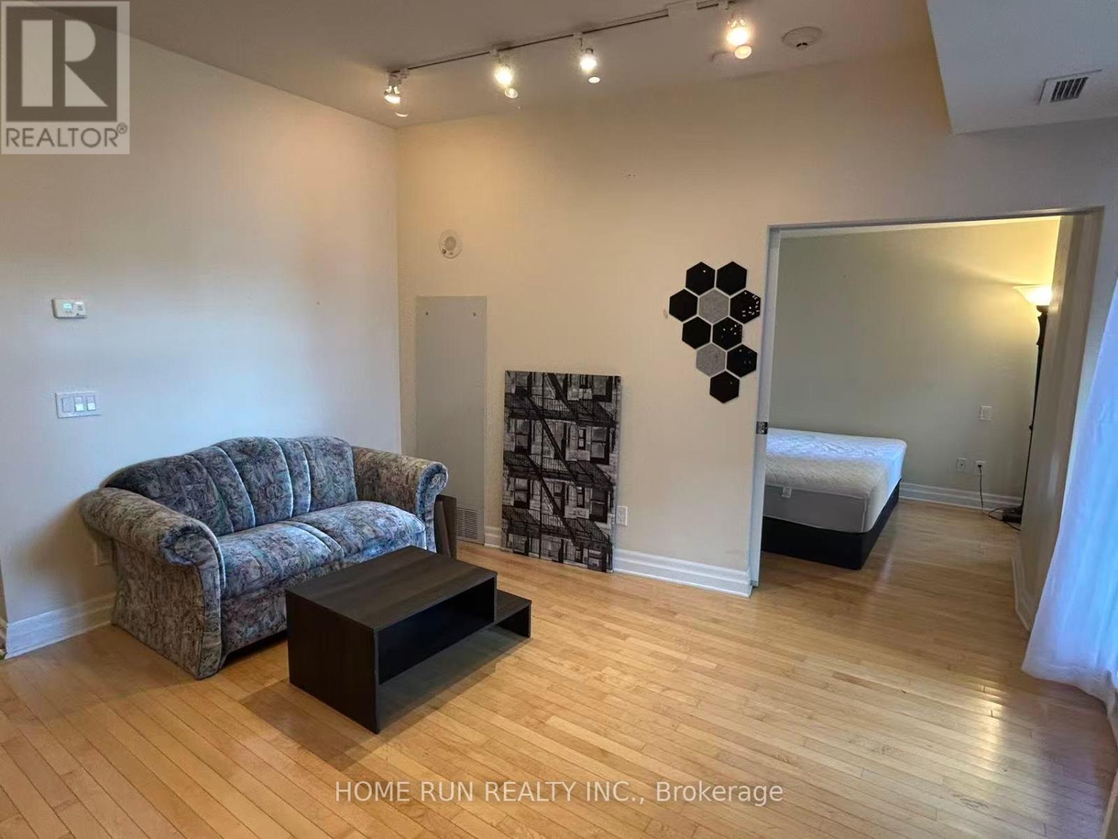 1007 - 245 Kent Street N, Ottawa, Ontario  K2P 0A5 - Photo 11 - X12403071