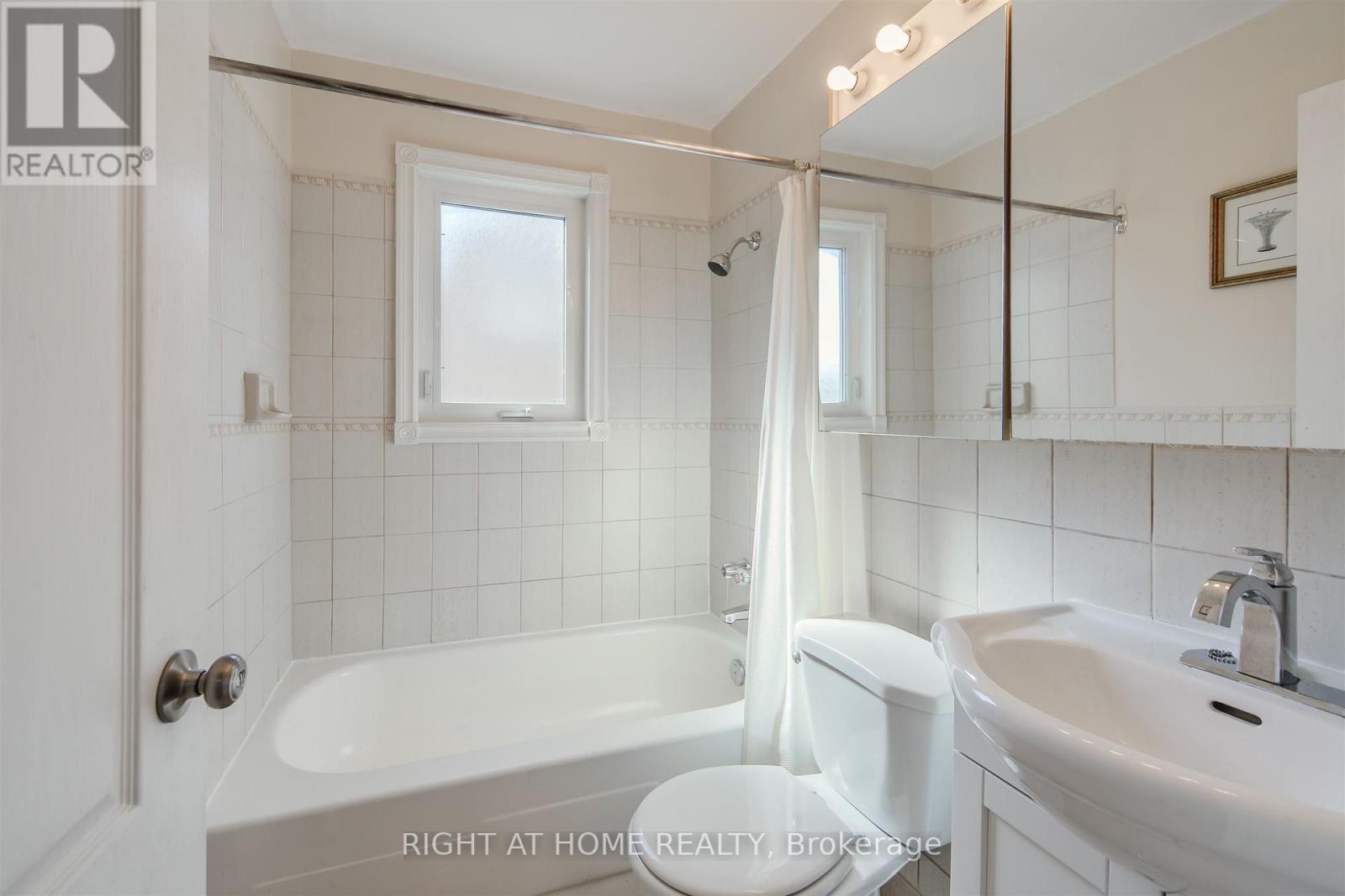 7 Adele Avenue, Toronto, Ontario  M3L 1J2 - Photo 14 - W12402995