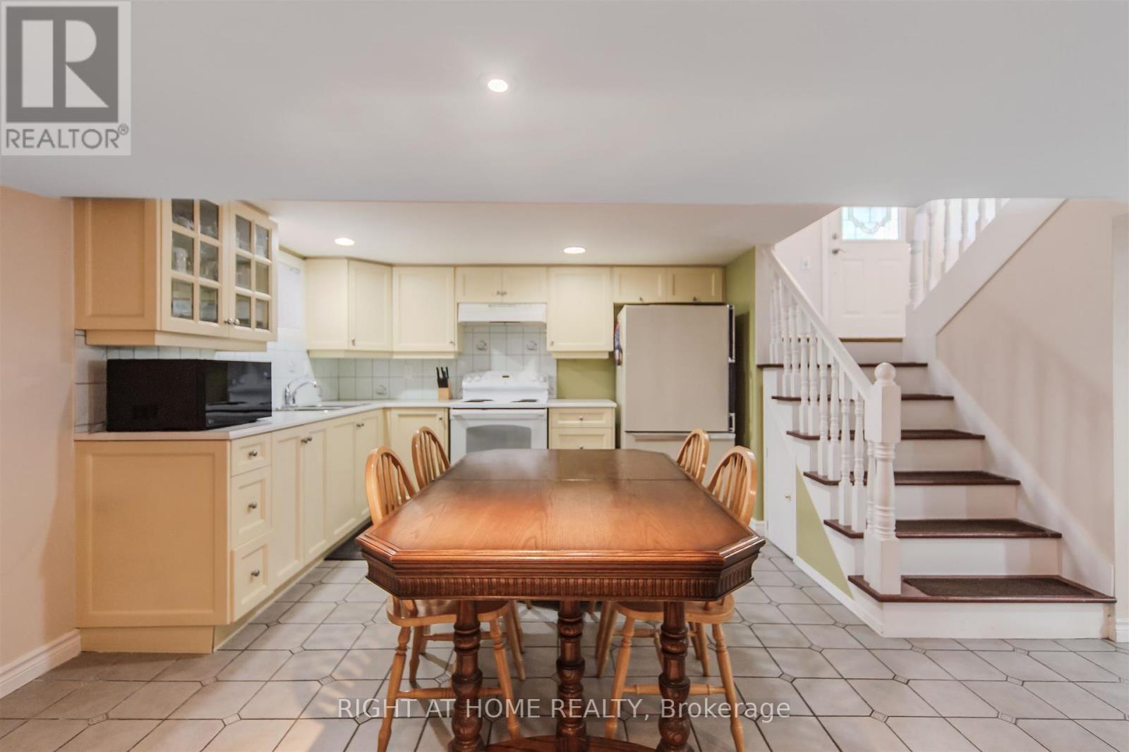 7 Adele Avenue, Toronto, Ontario  M3L 1J2 - Photo 17 - W12402995