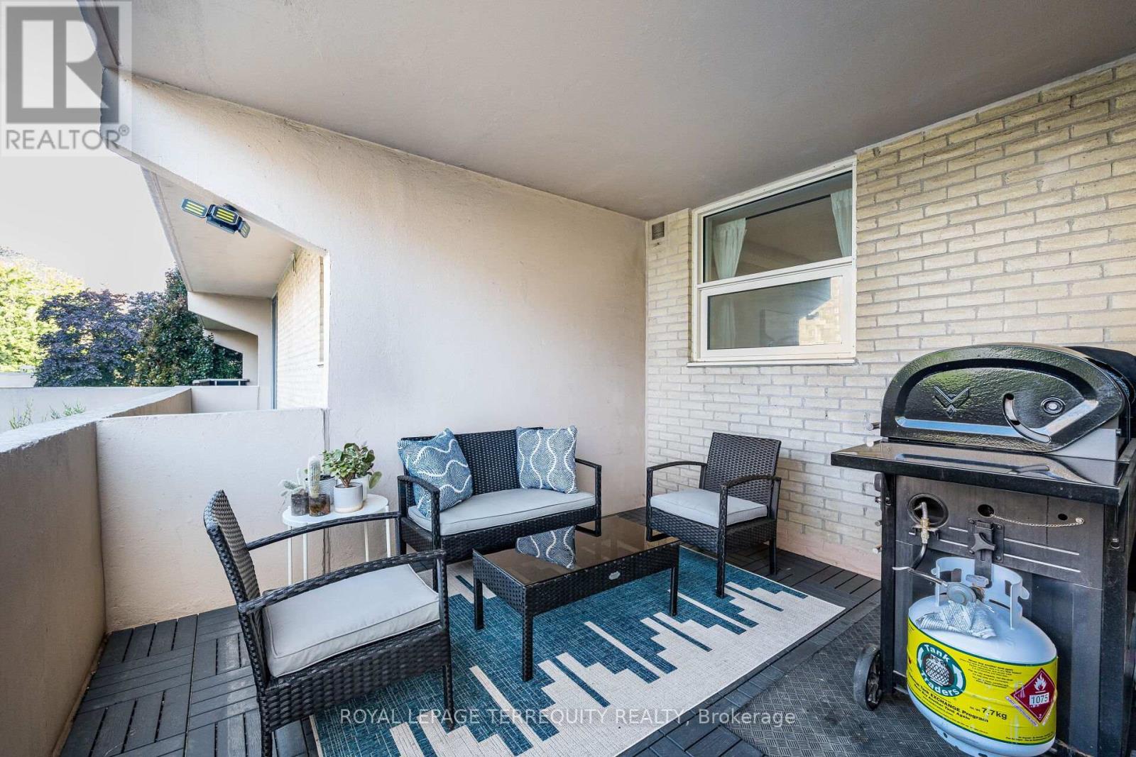 210 - 299 Mill Road, Toronto, Ontario  M9C 4V9 - Photo 27 - W12403020