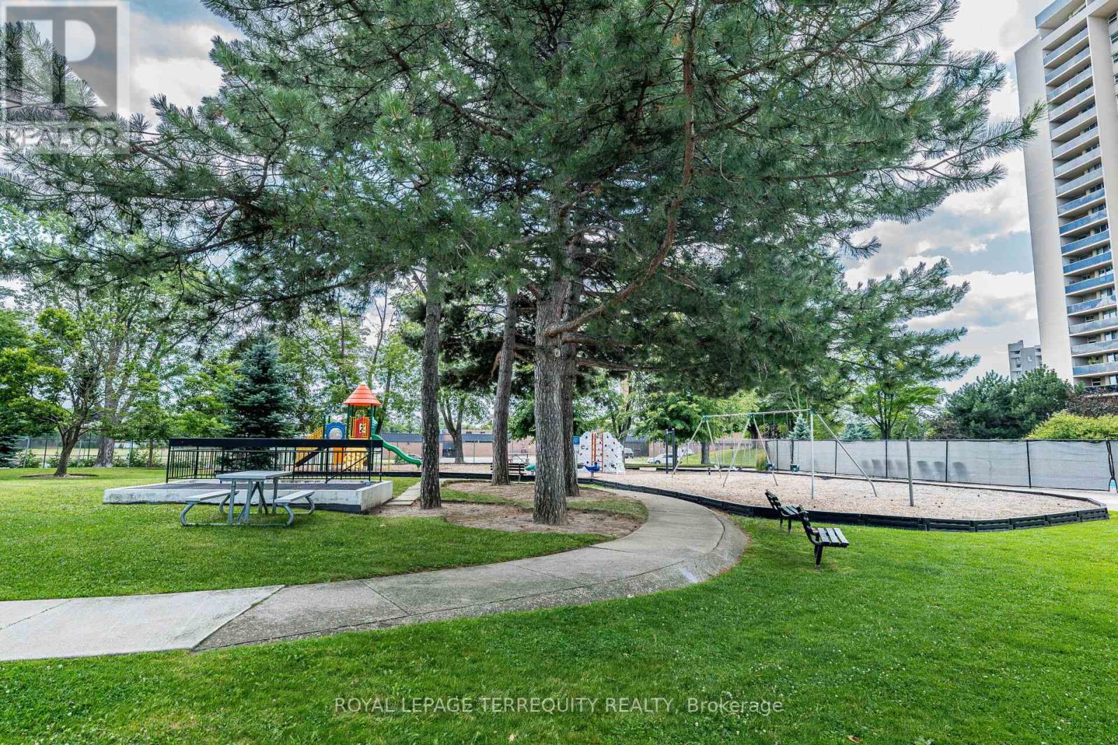 210 - 299 Mill Road, Toronto, Ontario  M9C 4V9 - Photo 31 - W12403020
