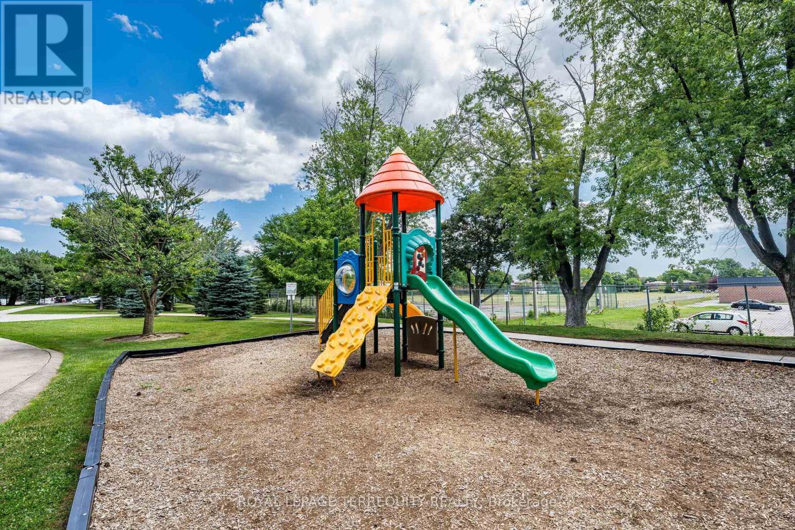 210 - 299 Mill Road, Toronto, Ontario  M9C 4V9 - Photo 32 - W12403020
