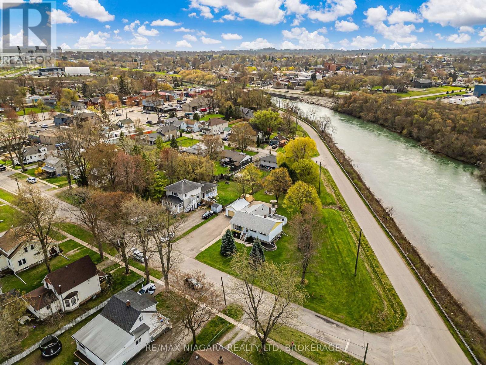 252 Mellanby Avenue, Port Colborne, Ontario  L3K 2L9 - Photo 37 - X12403075