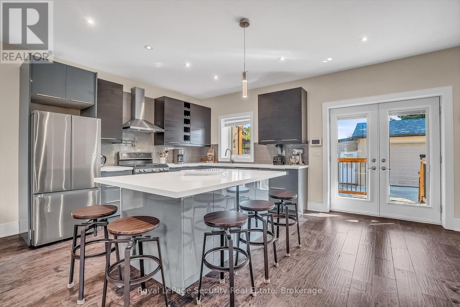 7 Avalon Avenue, Toronto, Ontario  M6N 4V4 - Photo 13 - W12403069