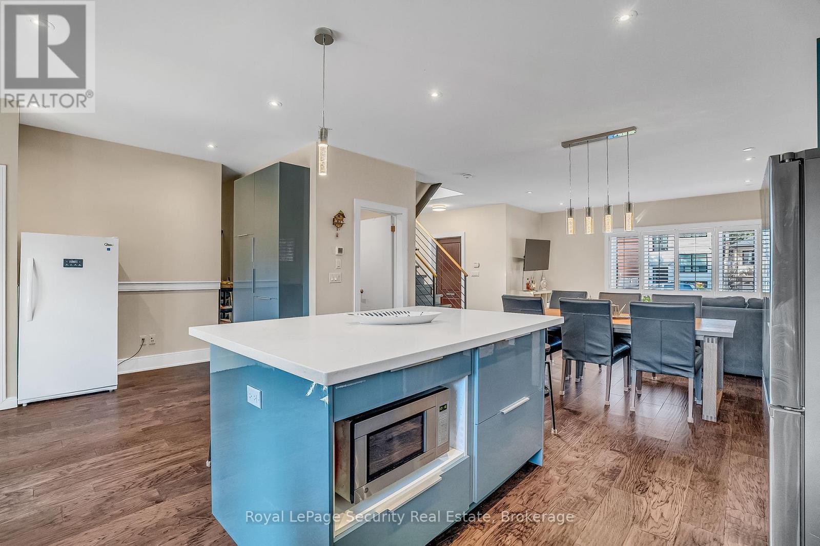 7 Avalon Avenue, Toronto, Ontario  M6N 4V4 - Photo 17 - W12403069