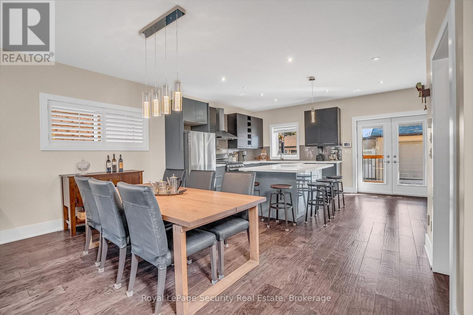 7 Avalon Avenue, Toronto, Ontario  M6N 4V4 - Photo 4 - W12403069
