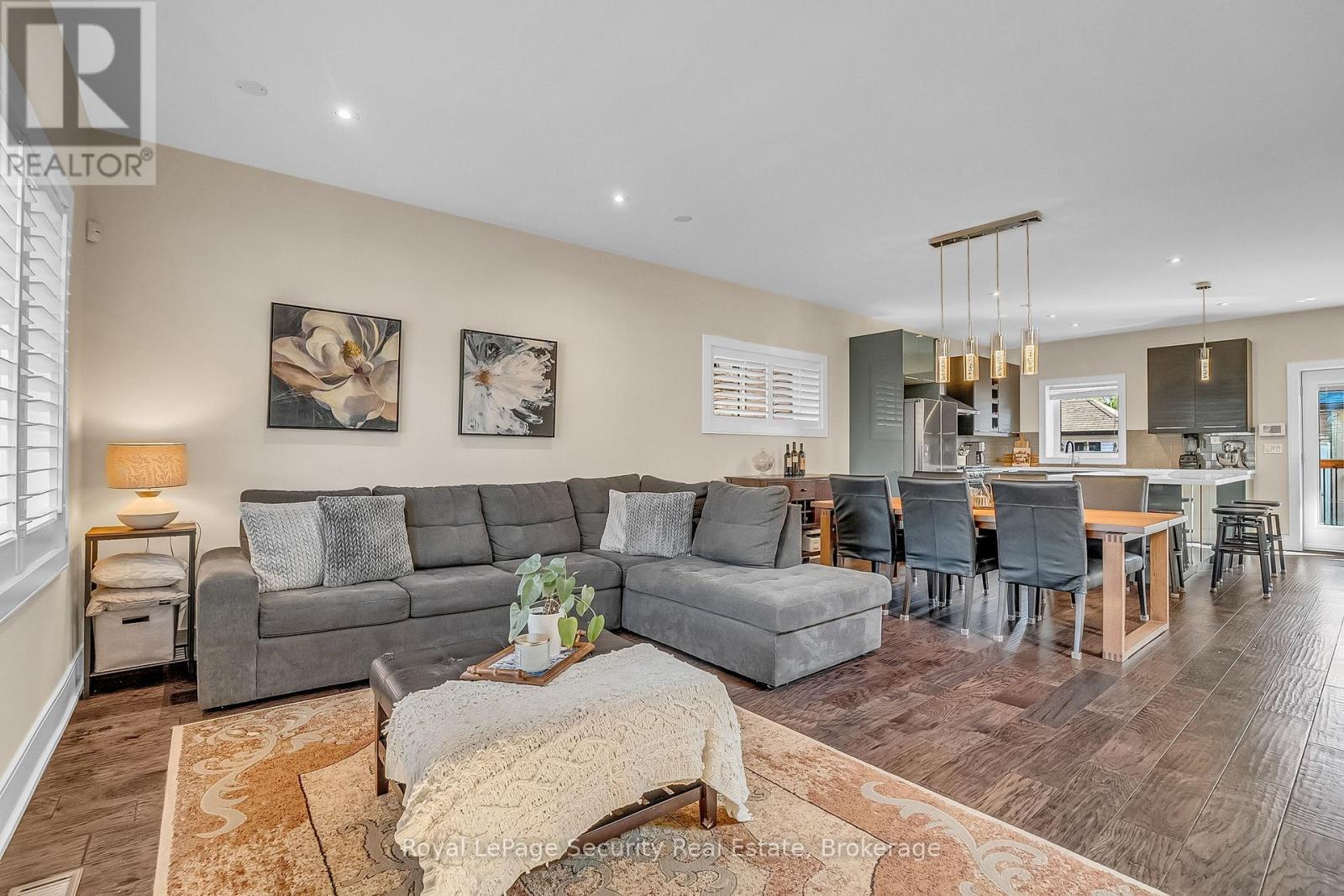 7 Avalon Avenue, Toronto, Ontario  M6N 4V4 - Photo 5 - W12403069