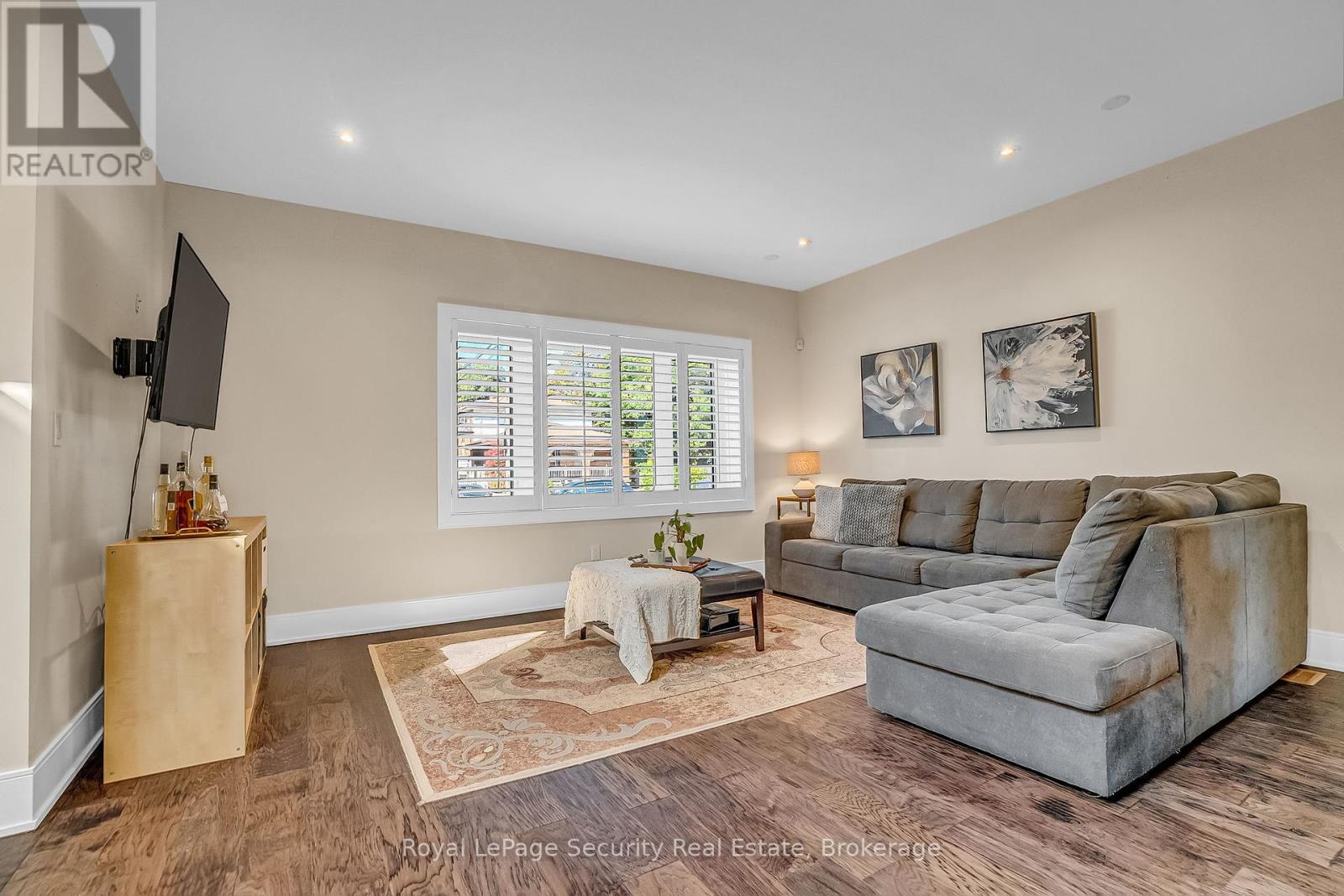 7 Avalon Avenue, Toronto, Ontario  M6N 4V4 - Photo 7 - W12403069