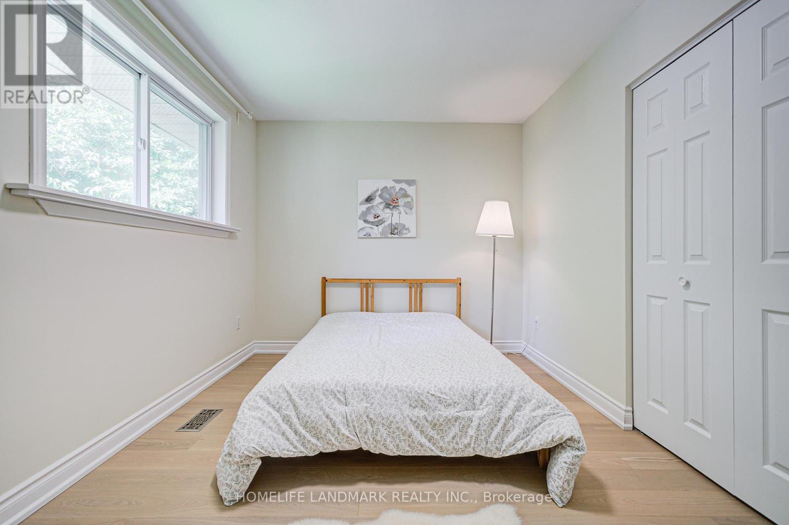 19 Sheldon Street, Hamilton, Ontario  L9H 4P3 - Photo 23 - X12403055