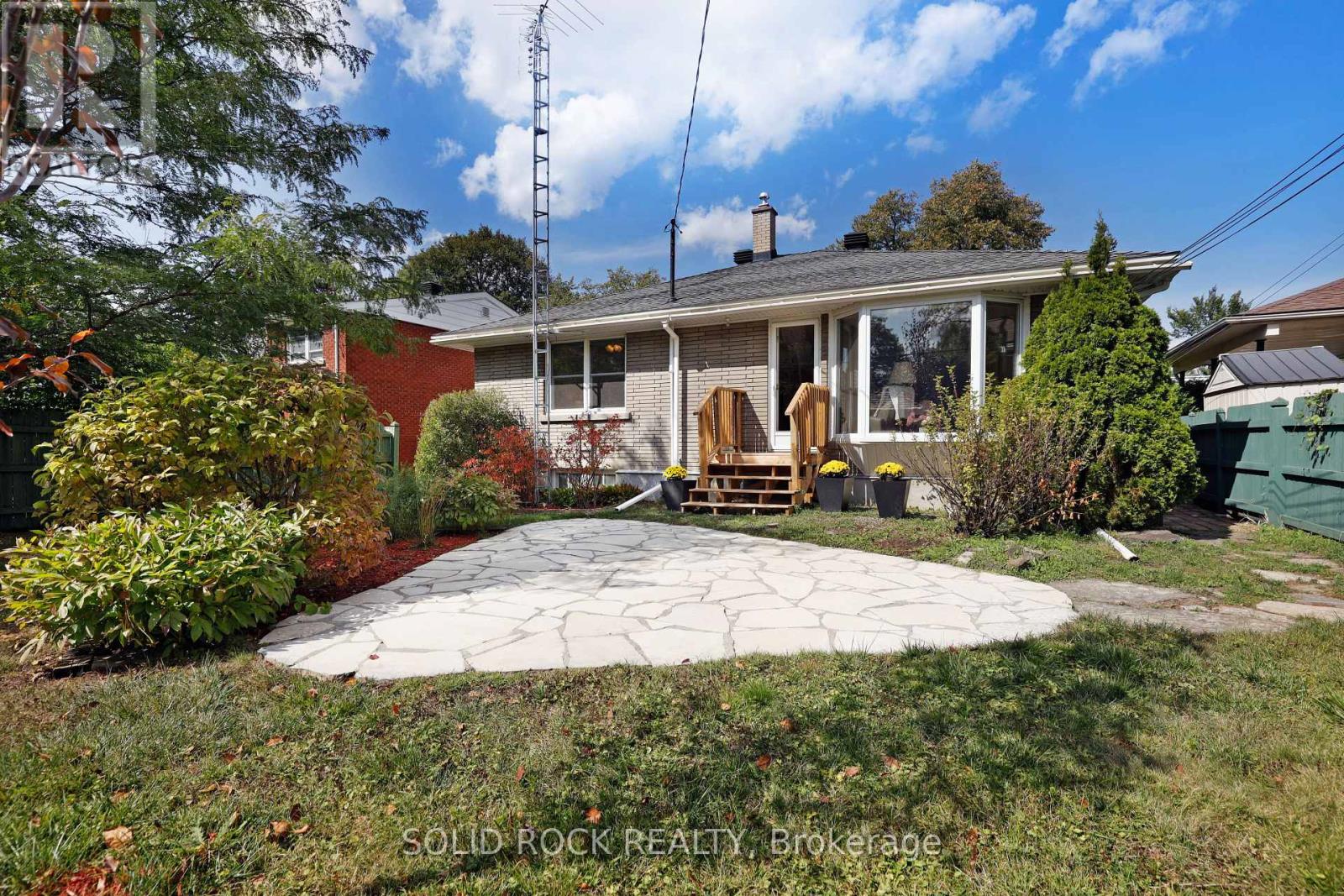 632 Chadburn Avenue, Ottawa, Ontario  K1G 0Y7 - Photo 26 - X12403100