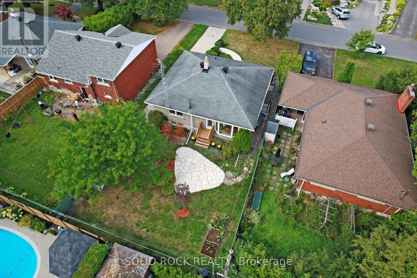 632 Chadburn Avenue, Ottawa, Ontario  K1G 0Y7 - Photo 29 - X12403100