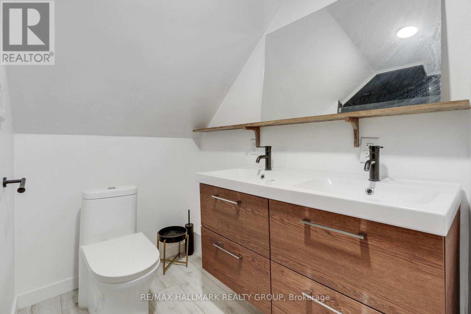 286 Kent Street N, Ottawa, Ontario  K2P 2A4 - Photo 18 - X12327901