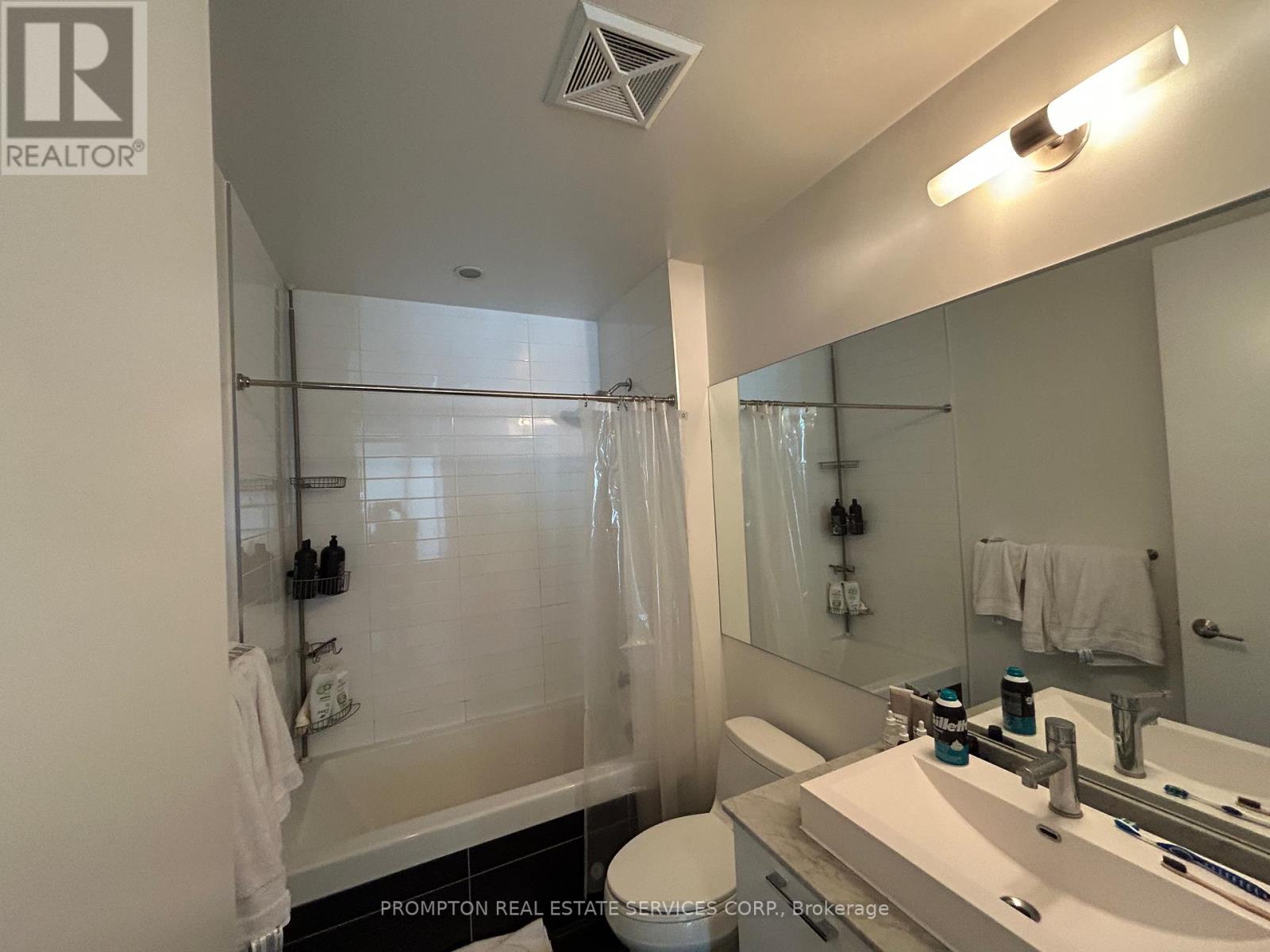 517 - 399 Adelaide Street W, Toronto, Ontario  M5V 1S4 - Photo 18 - C12403098