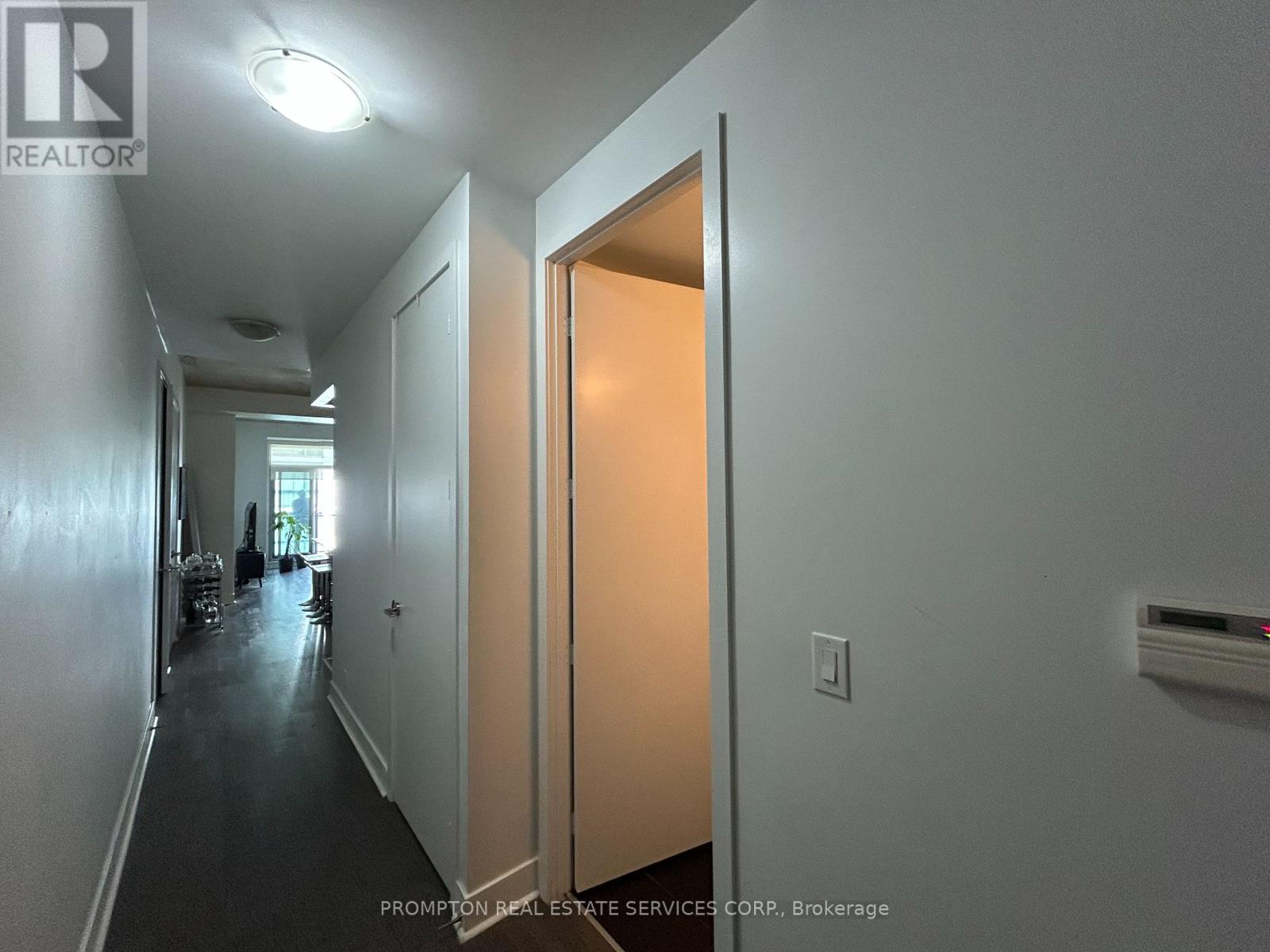 517 - 399 Adelaide Street W, Toronto, Ontario  M5V 1S4 - Photo 9 - C12403098
