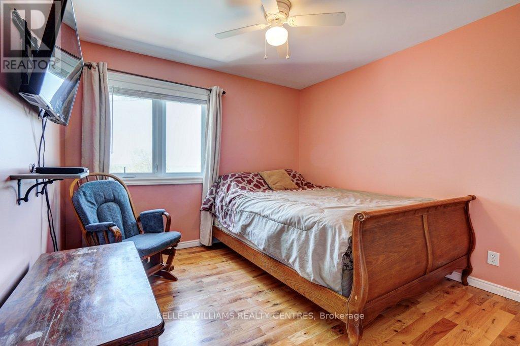 34 Meadowlands Drive, Brock, Ontario  L0E 1E0 - Photo 20 - N12403077