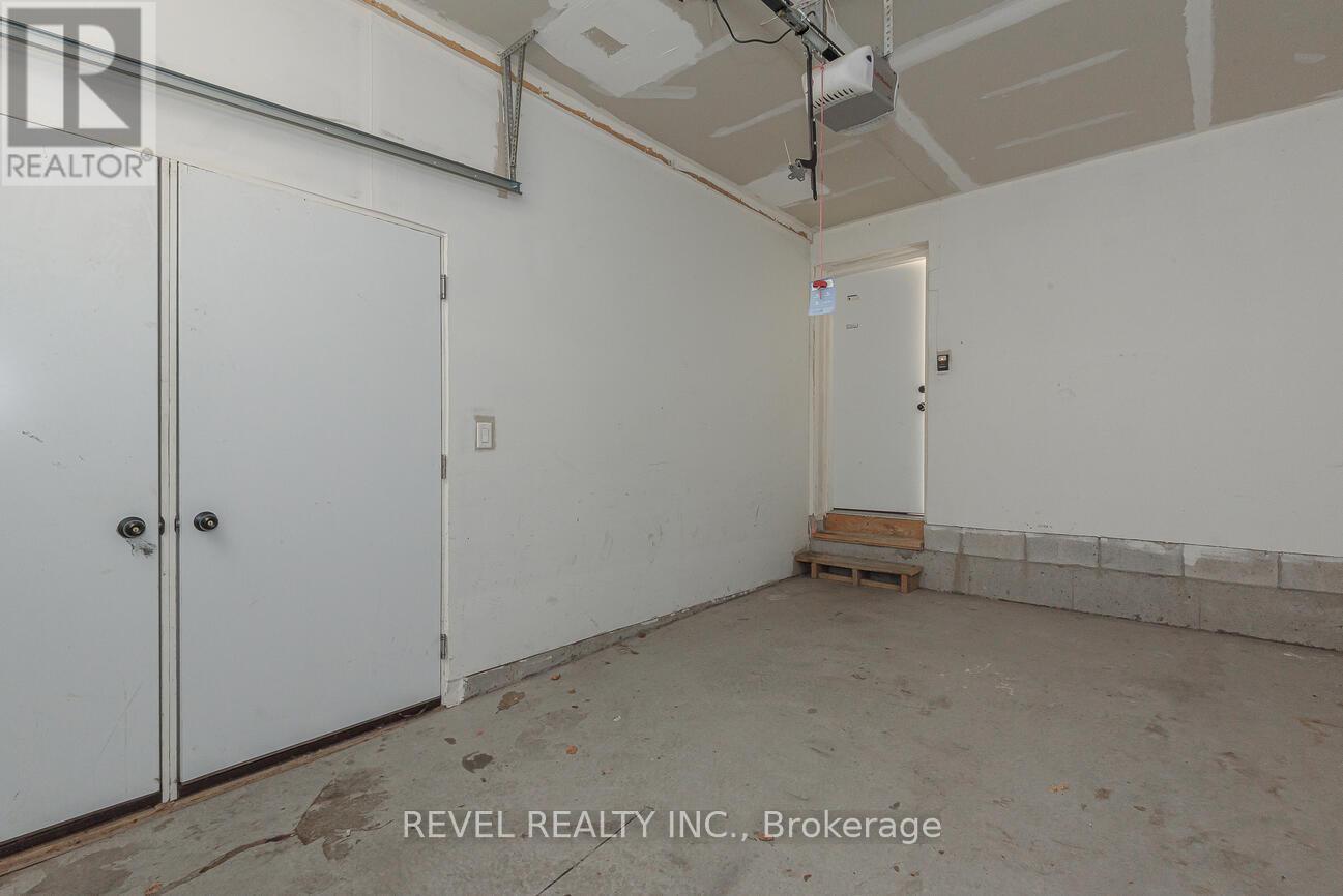 104 - 369 Essa Road, Barrie (Holly), Ontario  L4N 9C8 - Photo 39 - S12403090