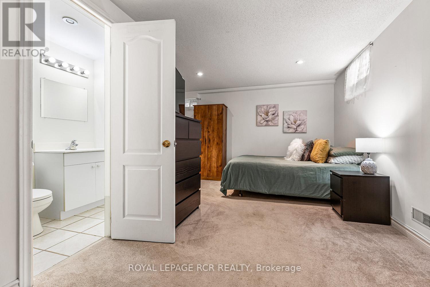 198 Pressed Brick Drive, Brampton, Ontario  L6V 4K7 - Photo 28 - W12382825