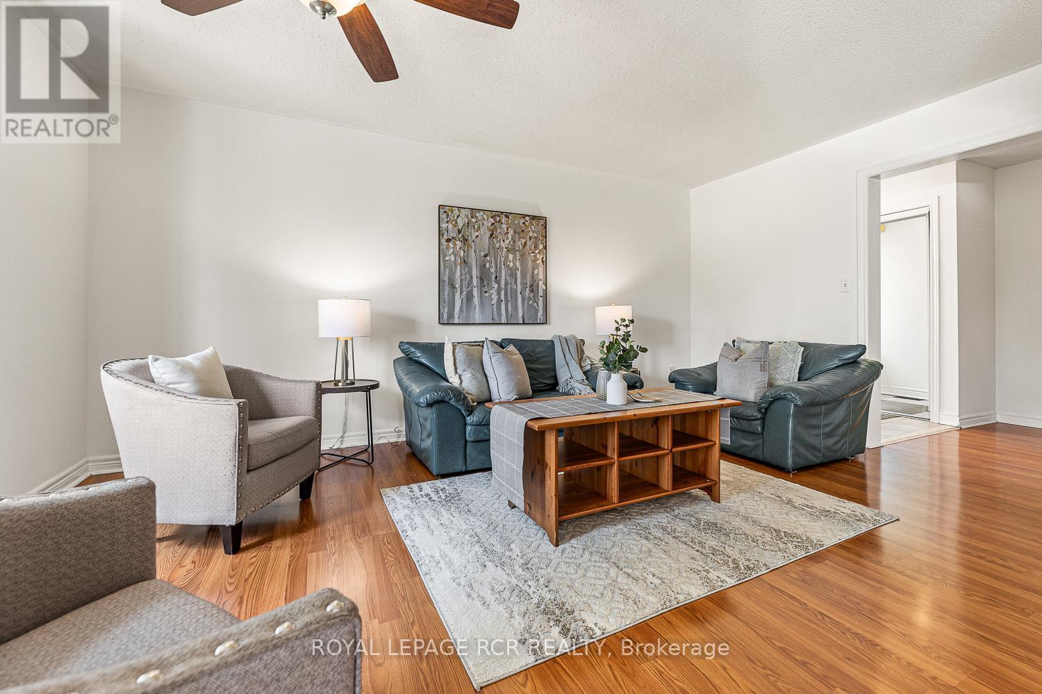 198 Pressed Brick Drive, Brampton, Ontario  L6V 4K7 - Photo 8 - W12382825