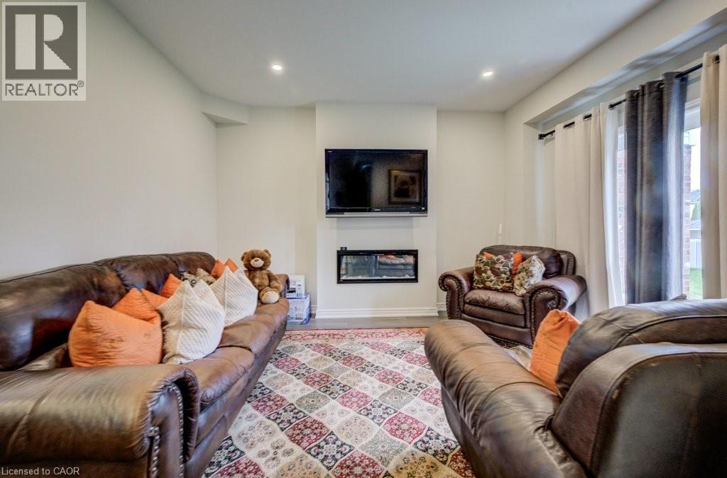 43 Genoa Drive Drive, Hamilton, Ontario  L9B 0K1 - Photo 16 - 40766111