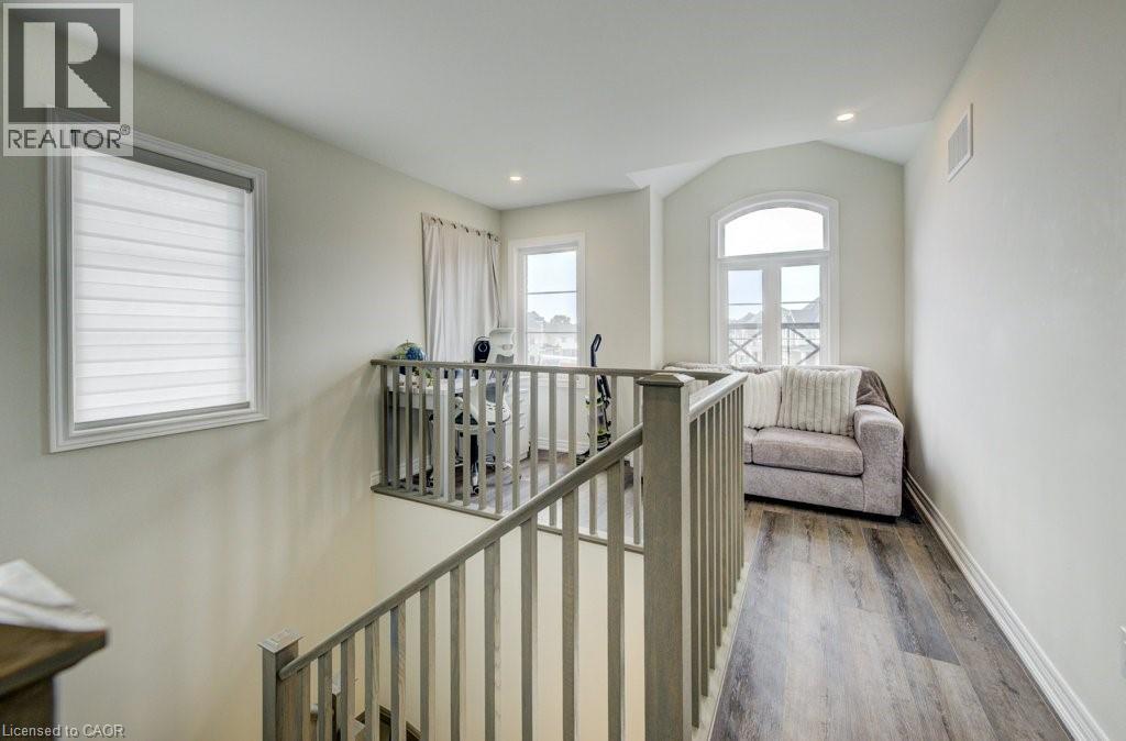 43 Genoa Drive Drive, Hamilton, Ontario  L9B 0K1 - Photo 19 - 40766111