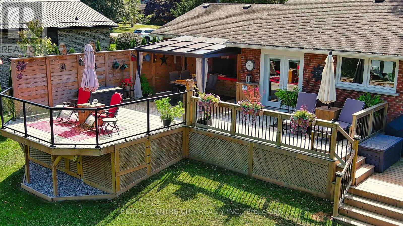 42610 Walnut Street, Central Elgin, Ontario  N0L 2L0 - Photo 30 - X12399855